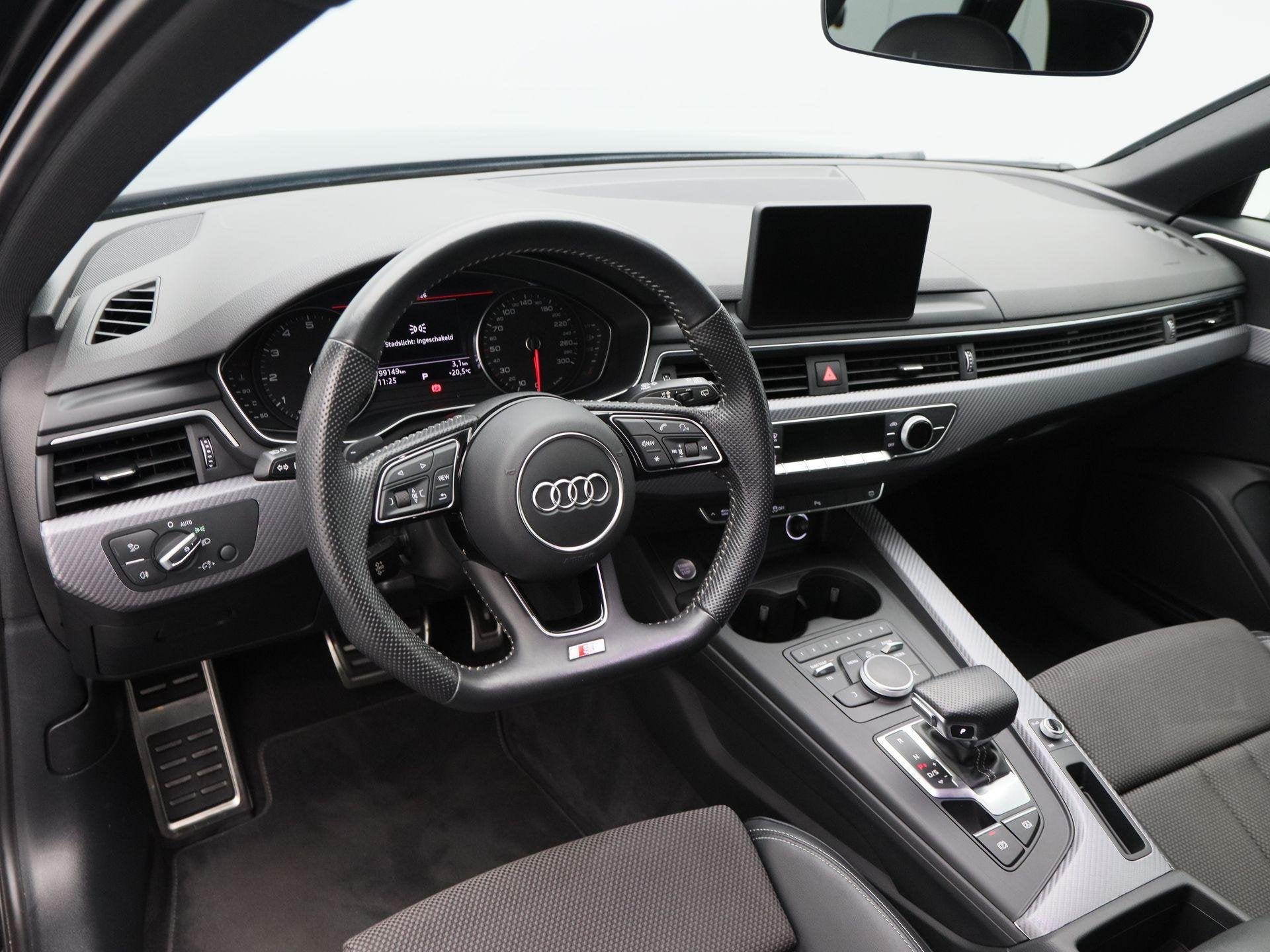 Audi A4 Avant 35 TFSi 150 Pk Automaat Sport S line | Full LE, Auto's, Dealer onderhouden, Gebruikt, 4 cilinders, Zwart