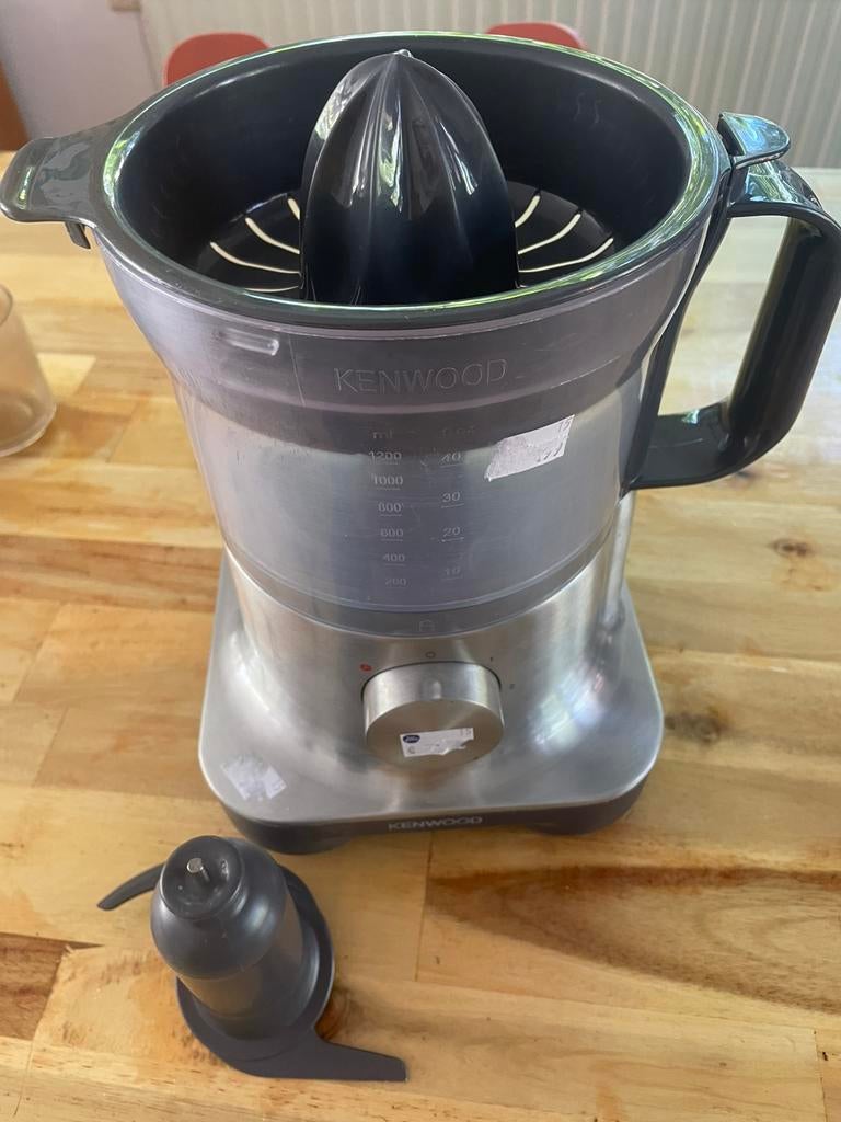Onderdelen Kenwood keukenmachine, Witgoed en Apparatuur, Keukenmixers, Ophalen of Verzenden, Gebruikt, 2 snelheden