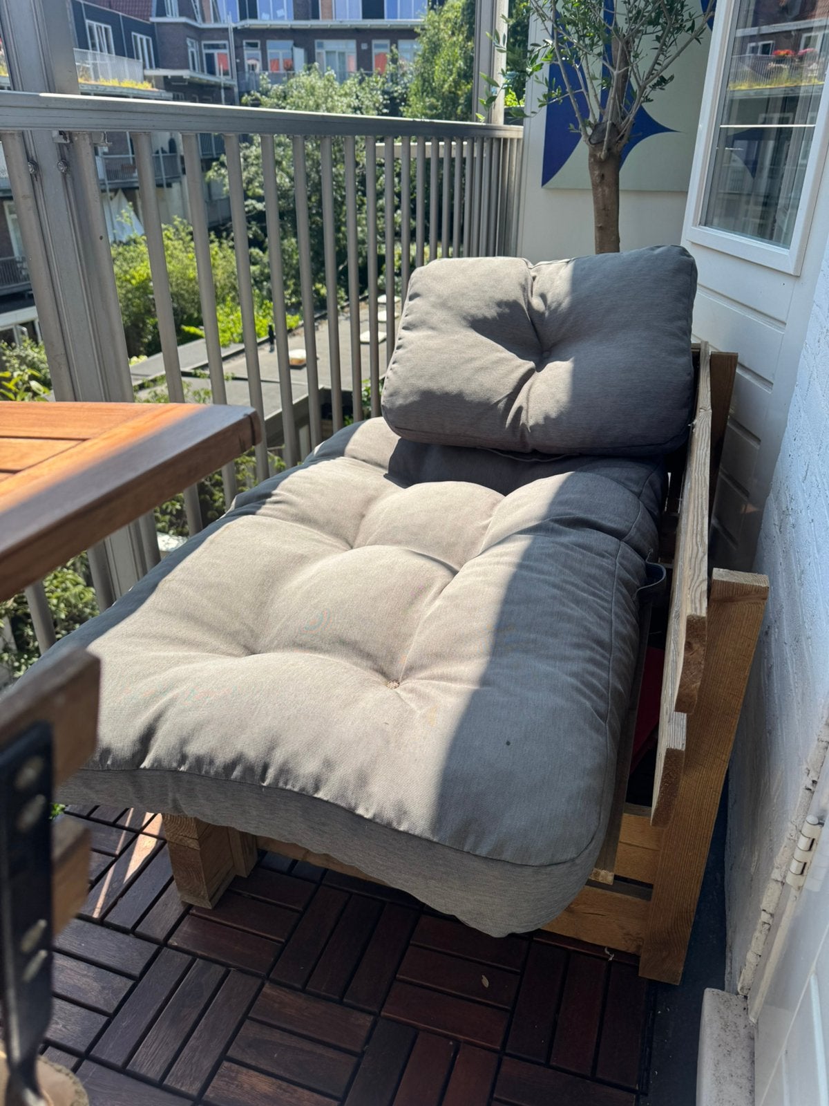 Balkon pallet bank met kussens, Ophalen, Gebruikt, Bank, 2 zitplaatsen
