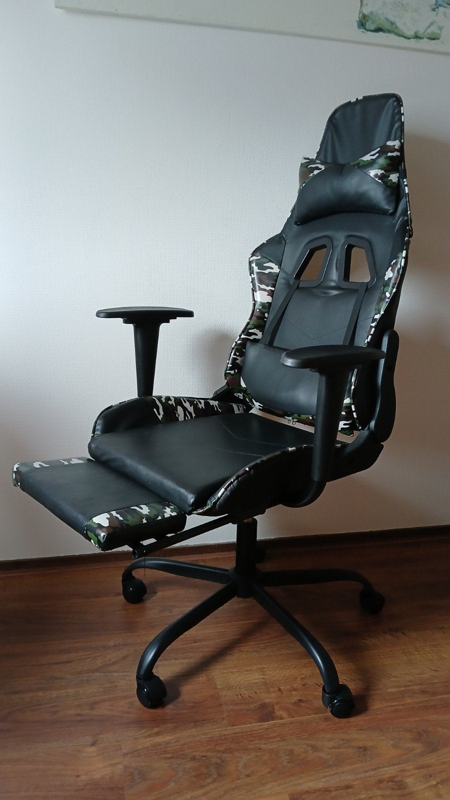 Gamestoel met voetensteun, Huis en Inrichting, Bureaustoelen, Ophalen, Zo goed als nieuw, Zwart