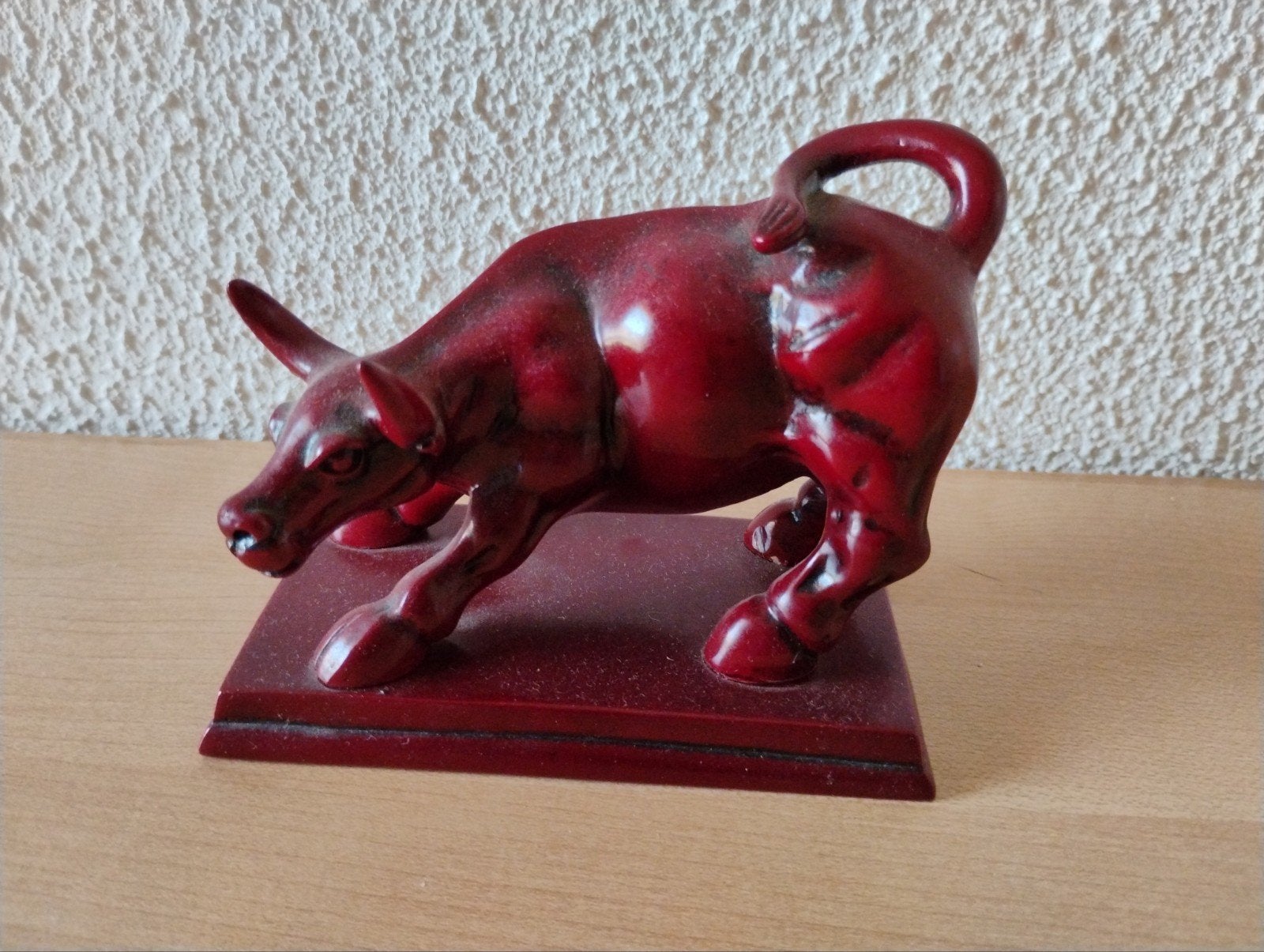 Wall Street Bull beeldje - Rode Stier Decoratie, Ophalen of Verzenden, Gebruikt, Dier