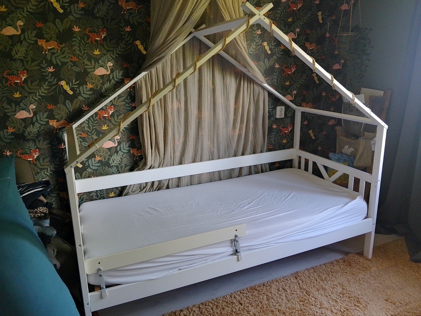 Huis bed, Ophalen, 180 cm of meer, 85 tot 100 cm