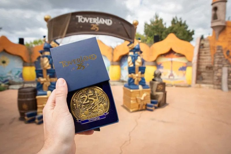 Toverland jubileumpin XXL, Eén persoon