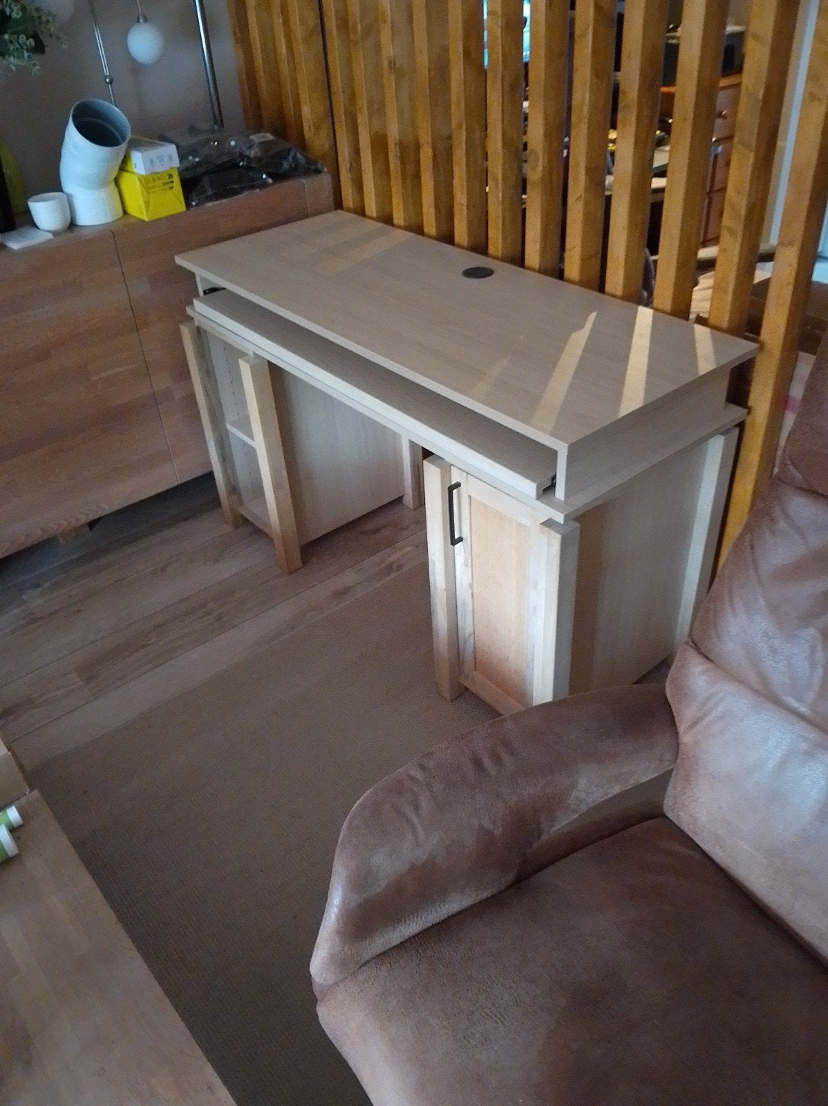 buro met uitschuifbaar blad, Ophalen, Gebruikt, Hout, Overige merken