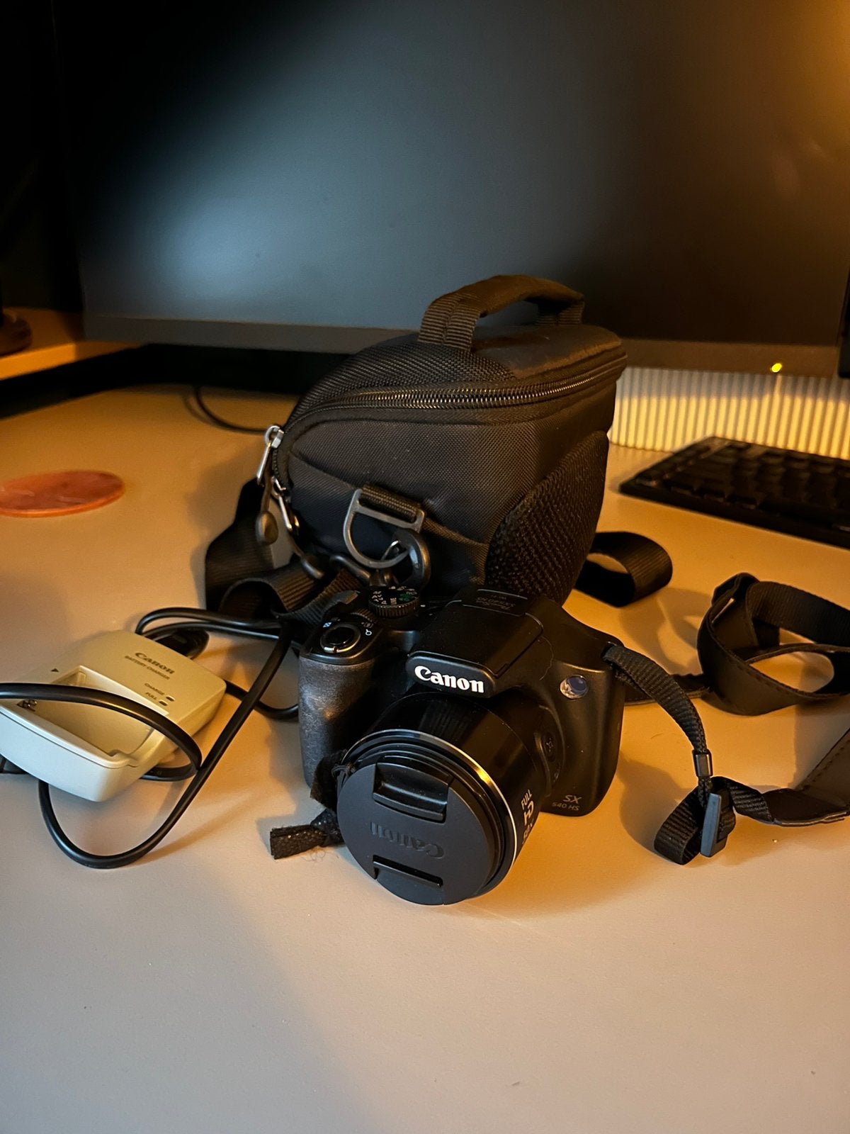 Canon camera Powershot SX540HS wi-fi, Ophalen, Zo goed als nieuw, Canon, 8 keer of meer