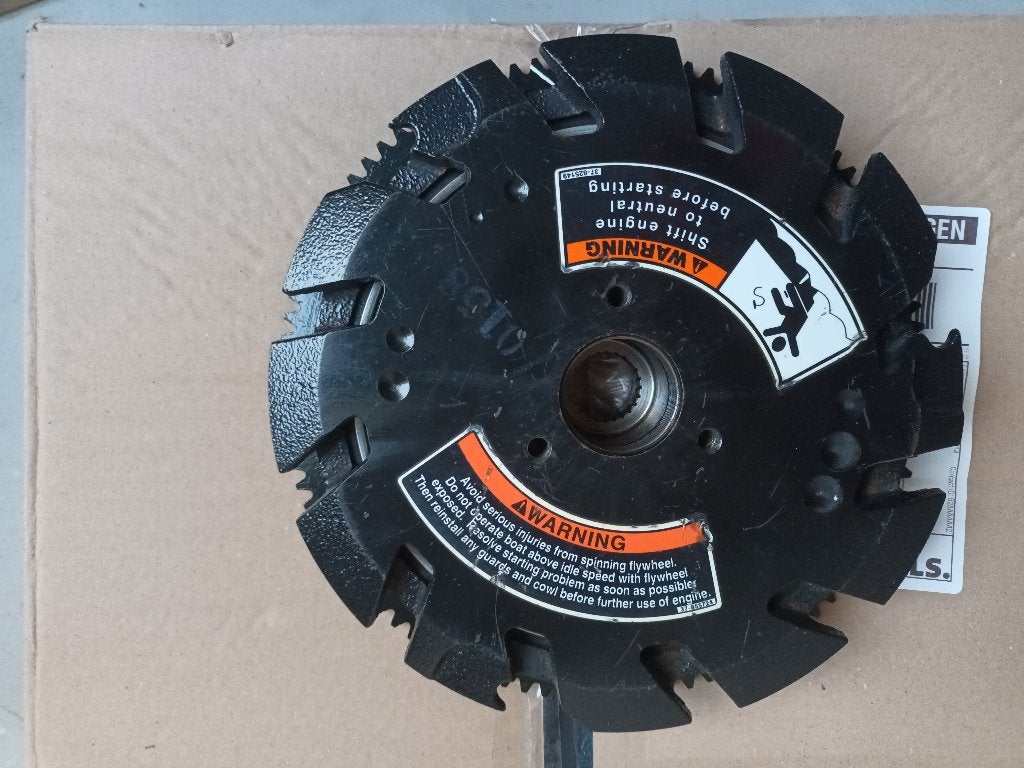 Vliegwiel Mercury V6, Ophalen, Gebruikt, Motor en Techniek