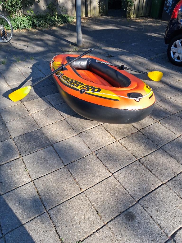Opblaas roeiboot met roeispanen ( Intex Explorer Pro 200 ), Ophalen, Zo goed als nieuw