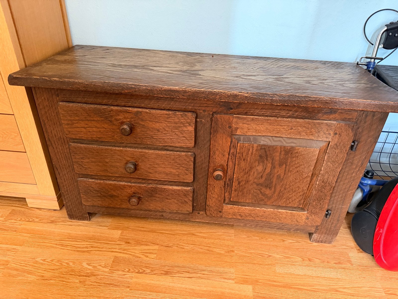 Rustiek eikenhouten dressoir met lades en kastje, Ophalen