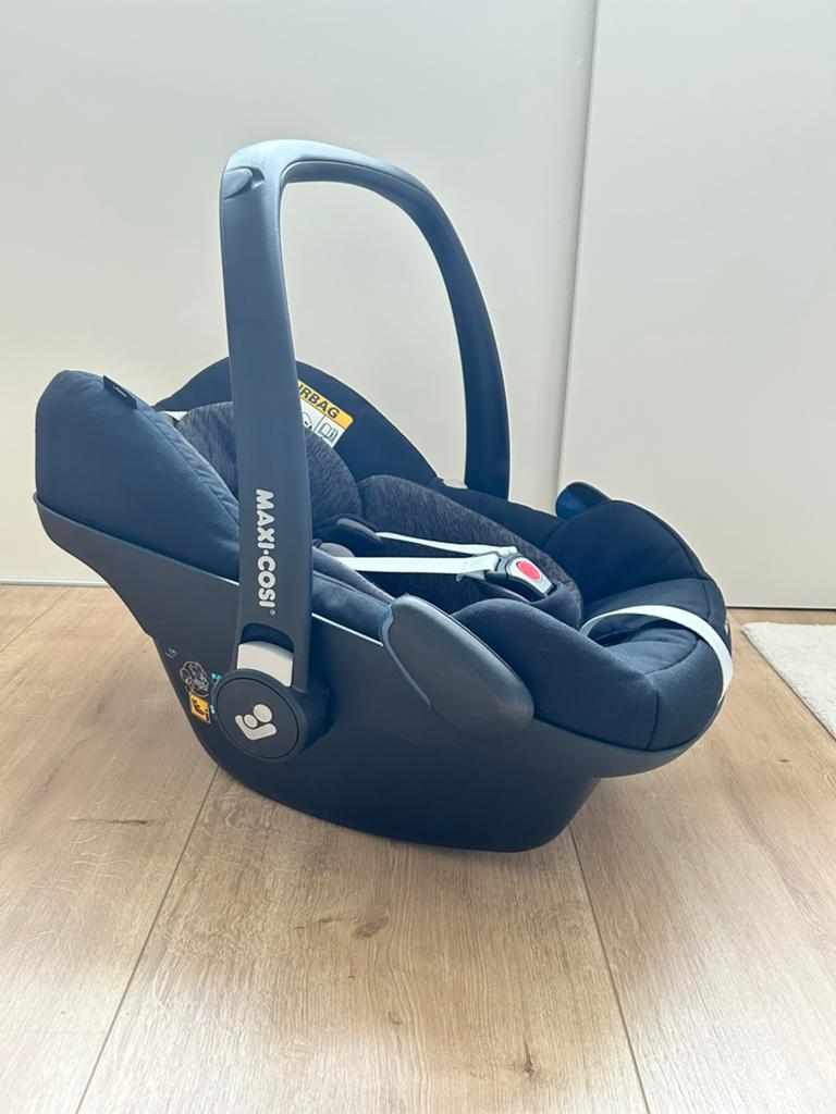 Maxi Cosi Pebble Pro i-size zwart, Kinderen en Baby's, Autostoeltjes, Ophalen, Autogordel of Isofix, Zo goed als nieuw, 0 t/m 13 kg