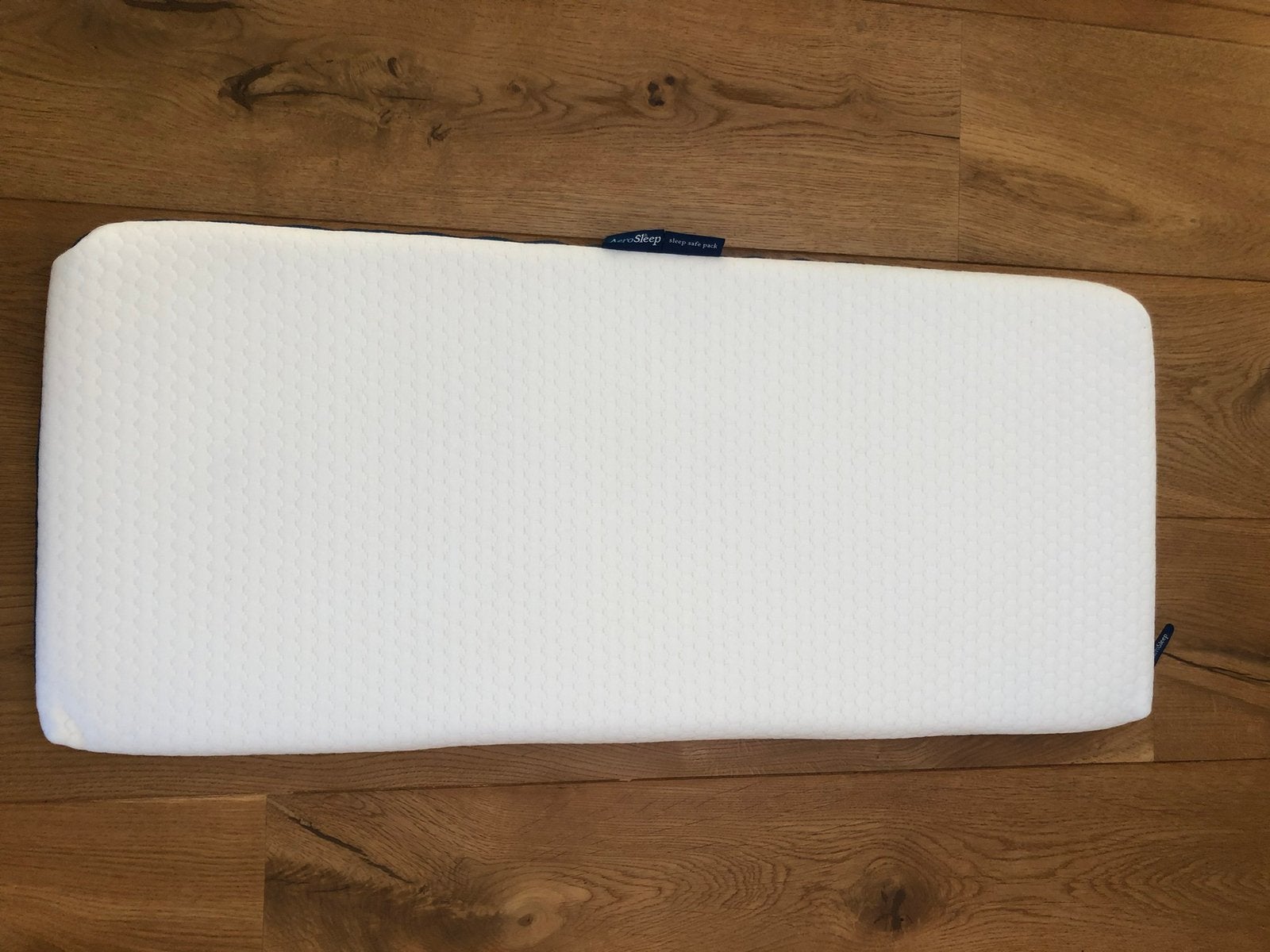 Baby matras Aerosleep 90x40 cm met matrasbeschermer, Ophalen, 190 cm of minder, Zo goed als nieuw, Eenpersoons
