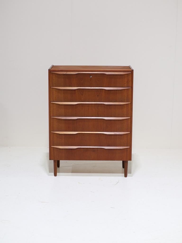 Hoge ladekast teak vintage 1960s Deens, Ophalen, 100 tot 150 cm, -, Teakhout