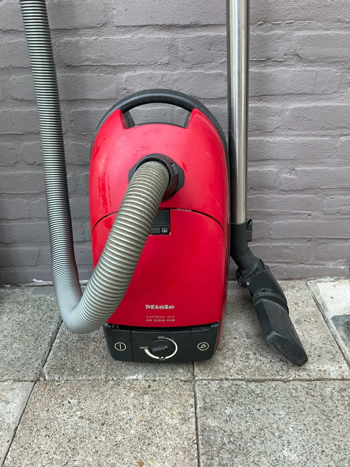 Miele Electronic S370 Air Clean Plus stofzuiger 1600Watt, Witgoed en Apparatuur, Stofzuigers, Gebruikt, Steelstofzuiger, Miele