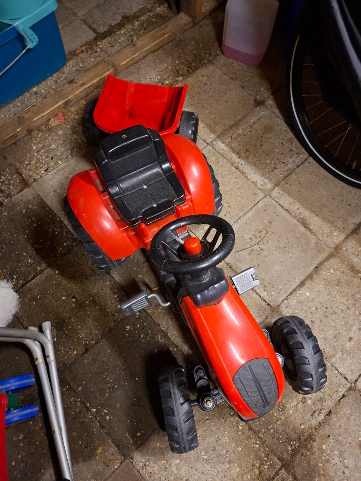 Rode traptractor met aanhanger voor kinderen, Ophalen, Gebruikt, Trapvoertuig
