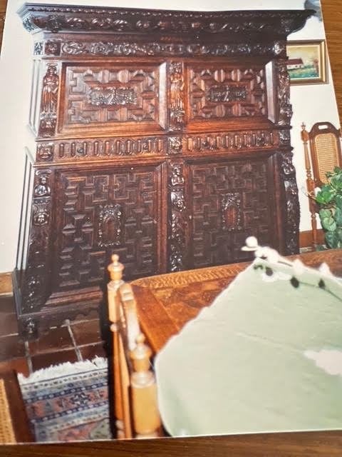 Monumentale Vlaamse renaissancekast, massief eiken, Ophalen