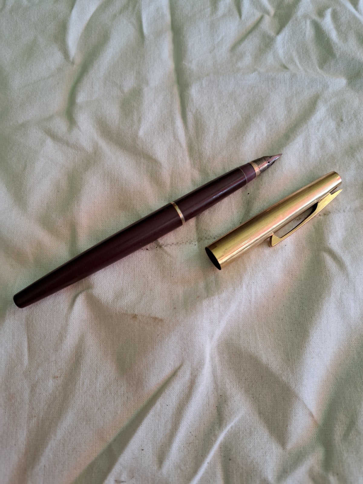 Vintage Sheaffer Vulpen - Bruin met Gouden Dop, Ophalen of Verzenden, Gebruikt, Vulpen, Sheaffer