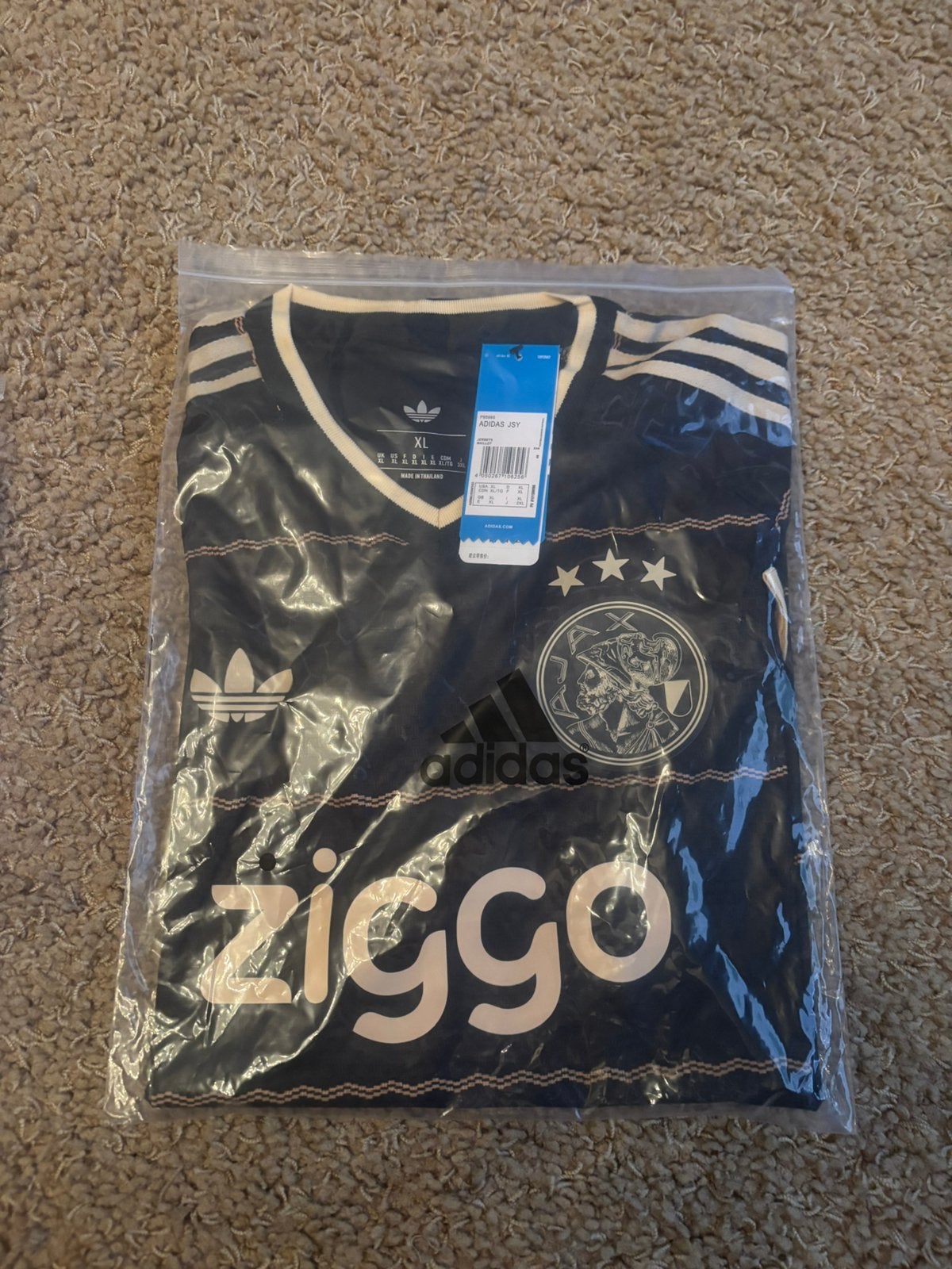 Ajax uitshirt 2026/2027- Zwart/Goud binnen 1werkdag geleverd, Maat M, Ophalen of Verzenden, Nieuw, Shirt
