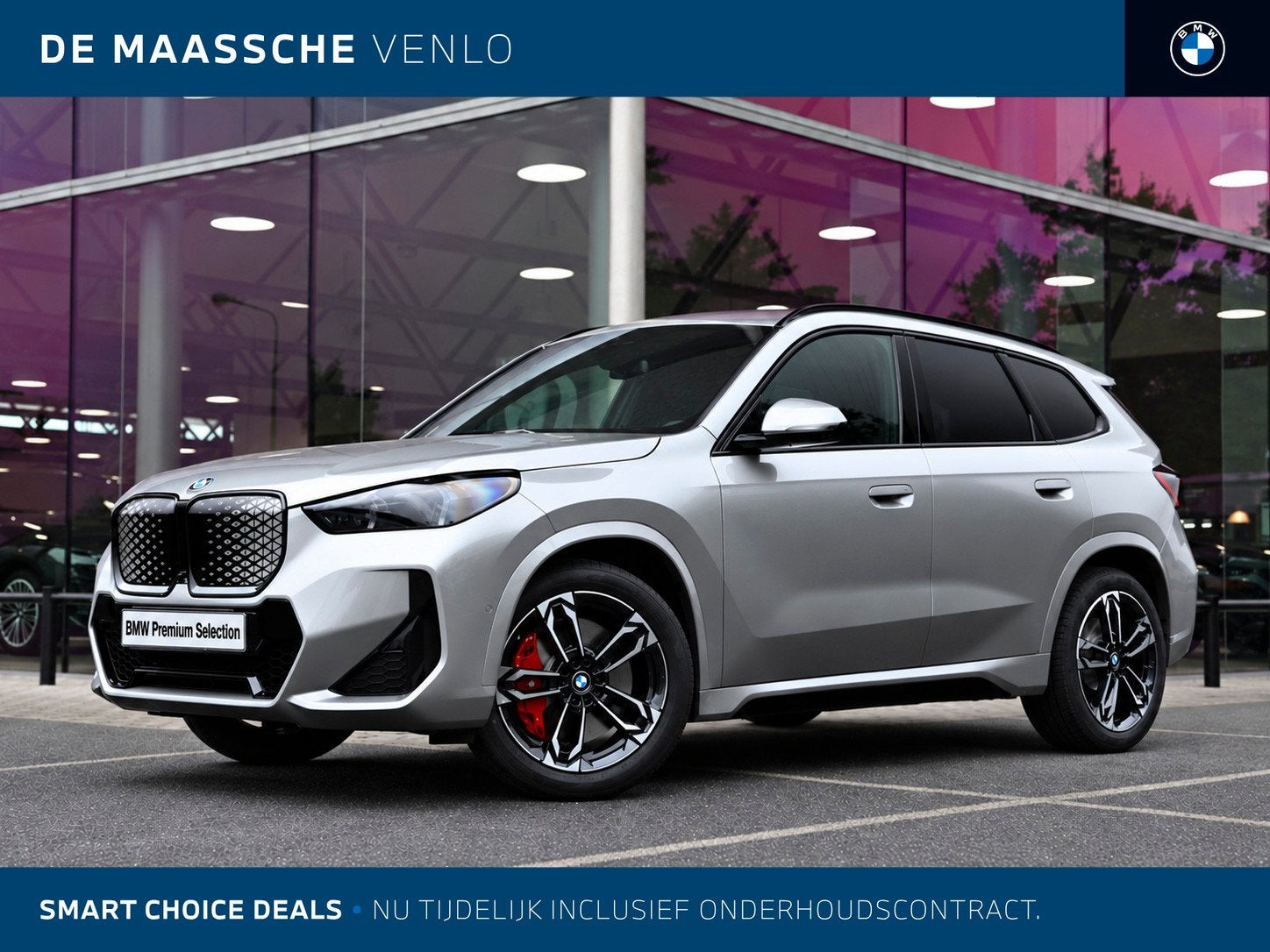 BMW iX1 eDrive20 M Sport / Panoramadak / Trekhaak / Sportsto