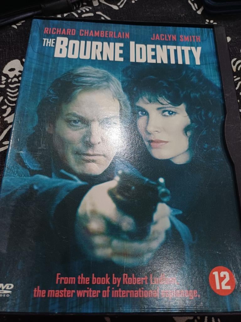 The bourne identity, Vanaf 12 jaar, Ophalen of Verzenden, Zo goed als nieuw, Actiethriller