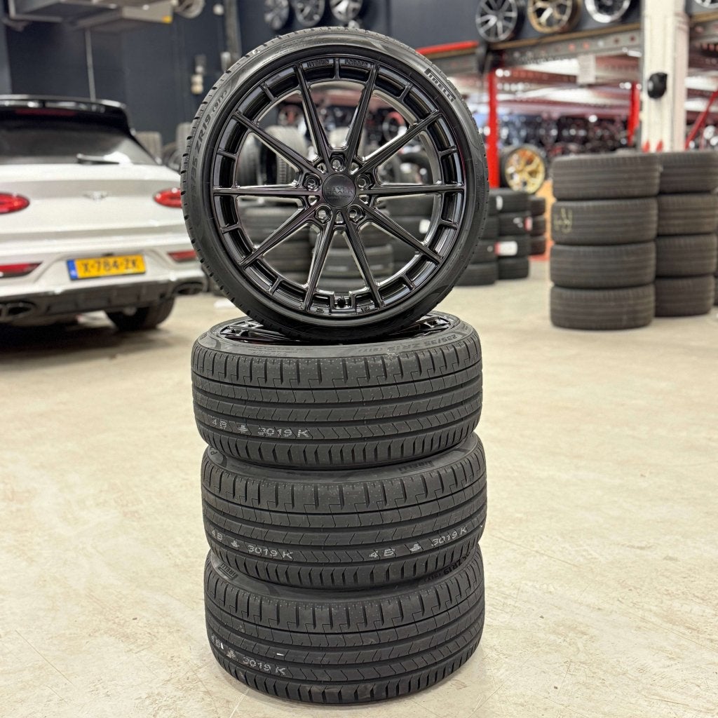 19" Velgen Audi A3 HAXER HX019F Zwart + Zomerbanden, Auto-onderdelen, Banden en Velgen, Niet ingevuld, Nieuw, 235 mm