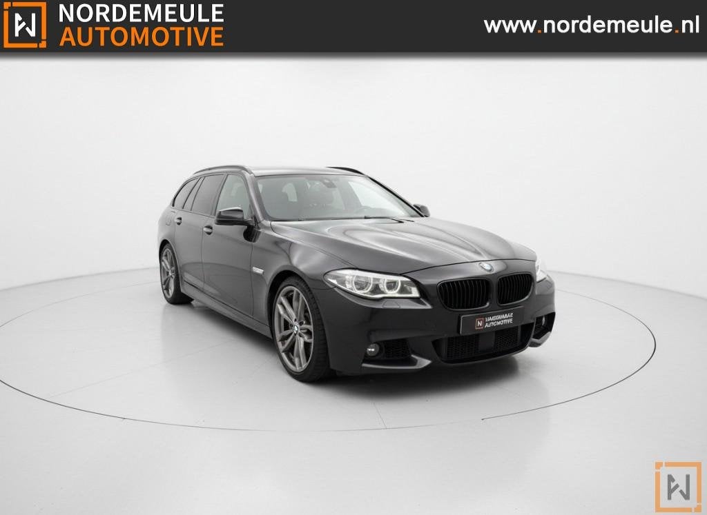 Bmw 5-SERIE M550XD, PANO, TREKHAAK, H&K, Auto's, Automaat, Gebruikt, Euro 6, 2993 cc