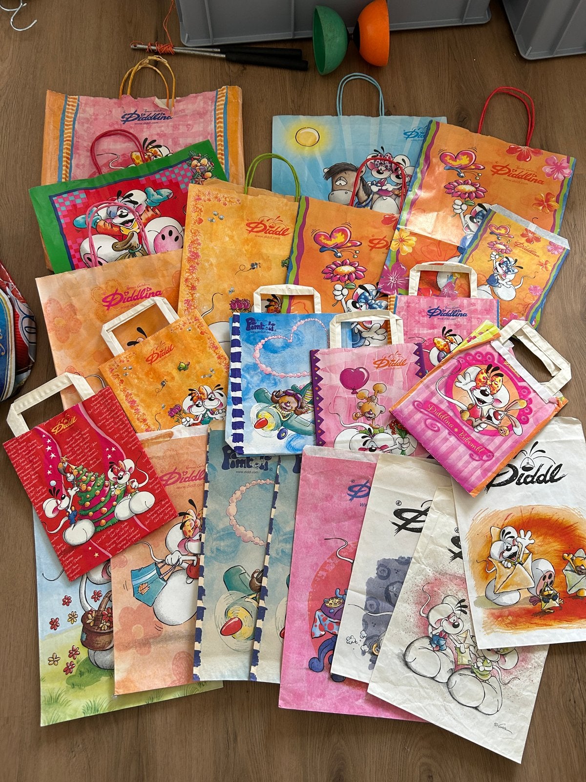 22x Grote collectie Diddl en Diddlina papieren zakken, Ophalen of Verzenden, Verschillende figuren, Gebruikt, Tas, Koffer of Zak