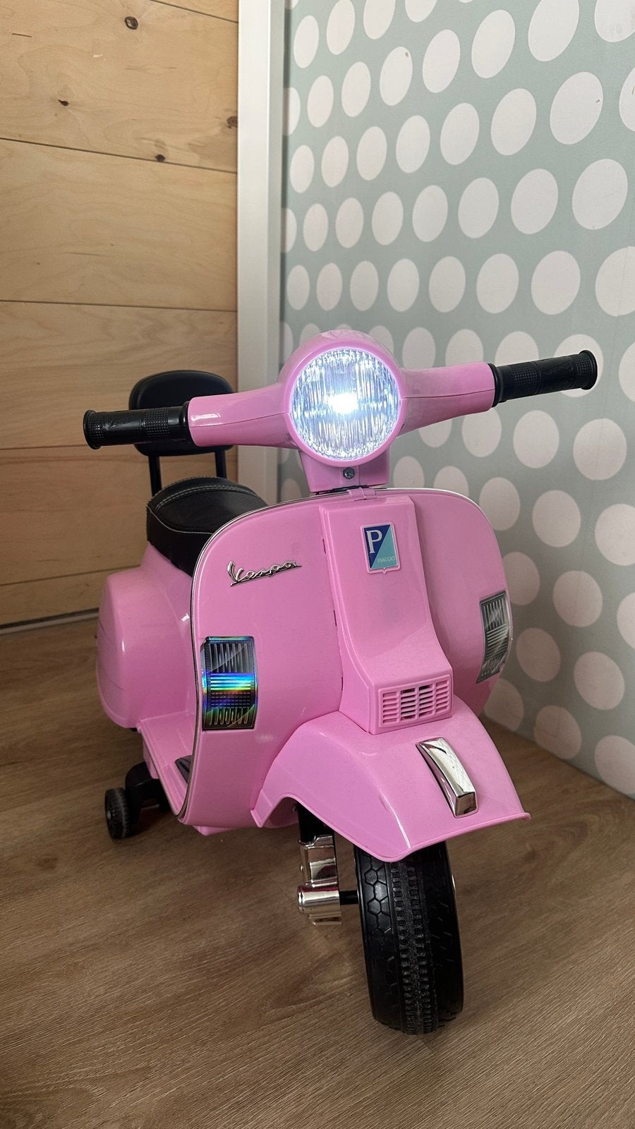 Vespa kinderscooter - roze, Ophalen, Gebruikt, Overige typen
