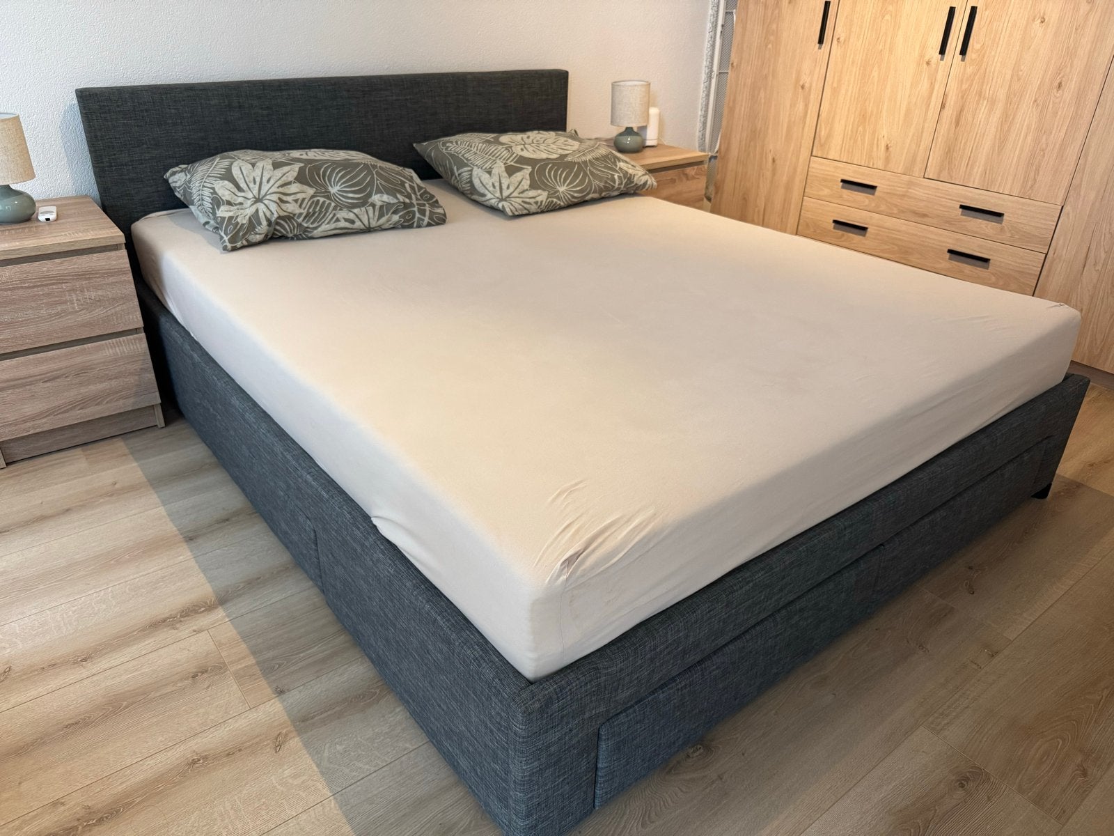 [SALE] Meubella suente 160x200 Grey bed with storage, Ophalen, Tweepersoons, 140 cm, Zo goed als nieuw