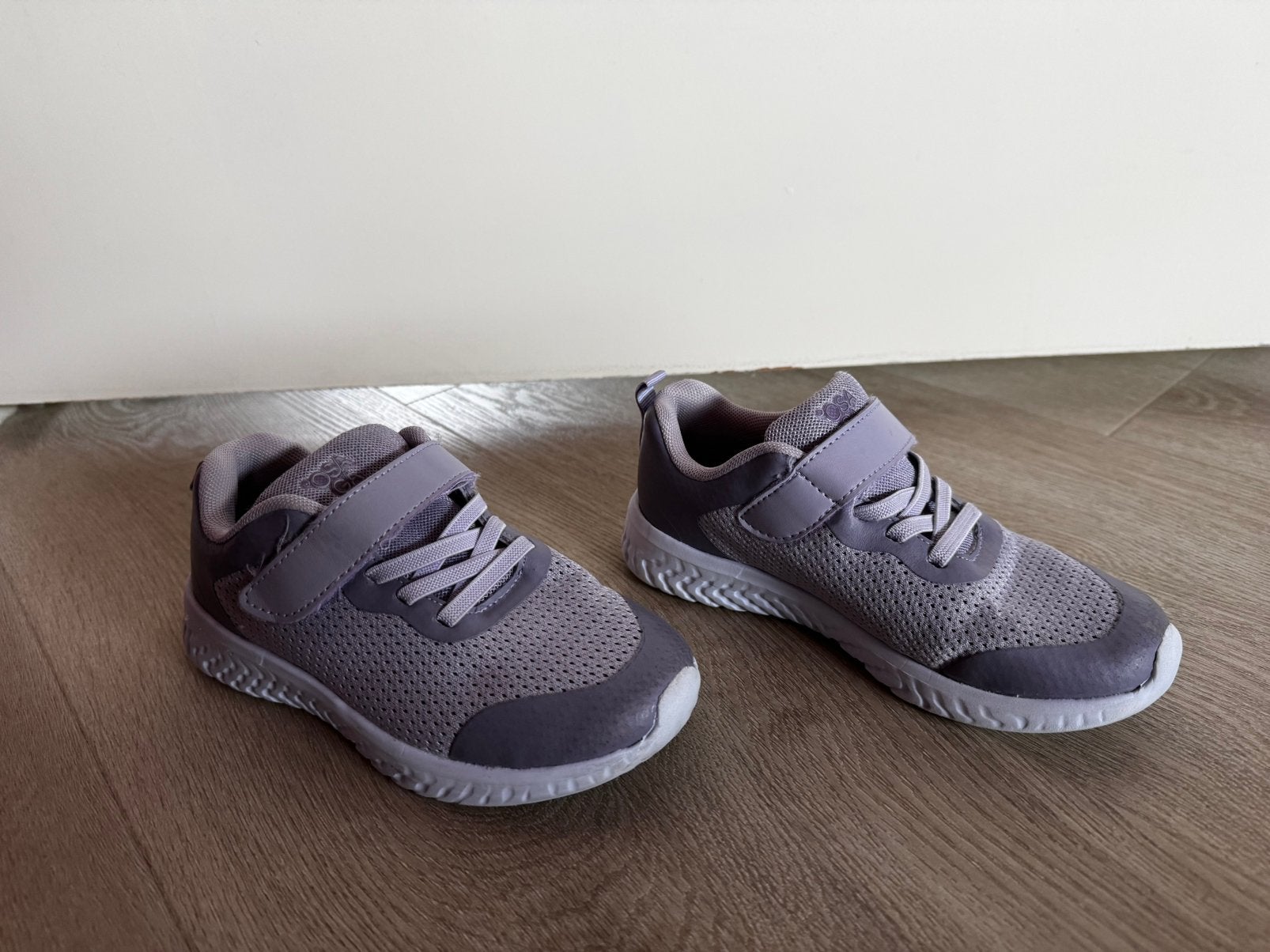 Gymschoenen / sneakers maat 31, Ophalen, Meisje, Schoenen, Zo goed als nieuw