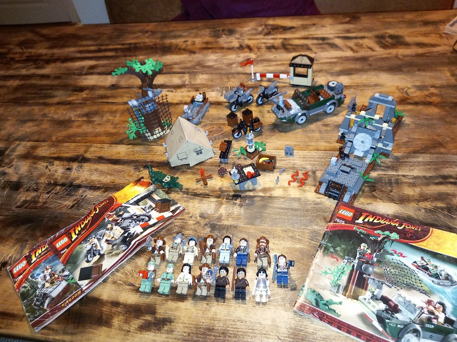 Lego Indiana Jones, 4 sets, 15 minifiguren, oa 7624/25 7196, Kinderen en Baby's, Speelgoed | Duplo en Lego, Ophalen of Verzenden