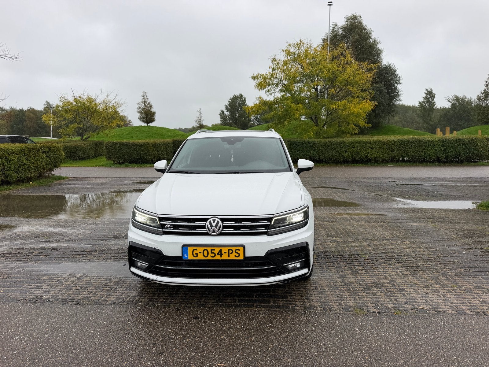 Volkswagen Tiguan 2.0 TSI 190pk 4Motion DSG 2019 Wit, Auto's, Automaat, 1984 cc, 2500 kg, Wit