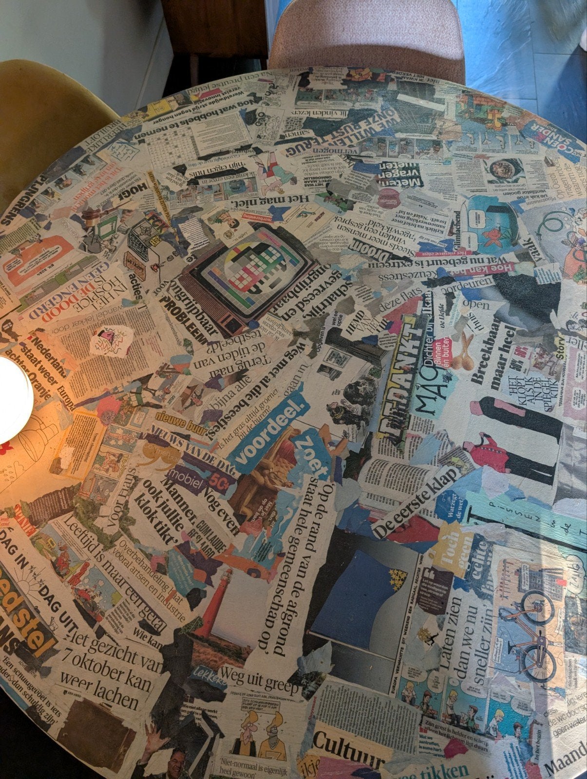 Unieke tafel met zorg tot design verheven, Gebruikt, 100 tot 150 cm, Rond, Ophalen of Verzenden
