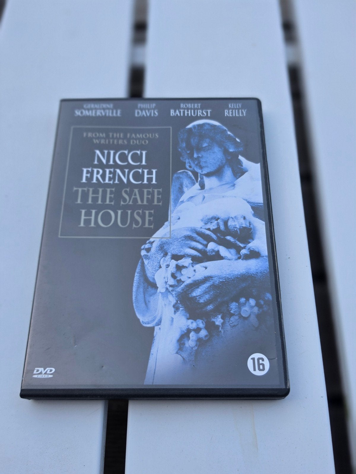 Nicci French DVD's: Beneath the Skin & The Safe House, Cd's en Dvd's, Psychologische thriller, Vanaf 16 jaar, Nederlands, Ophalen of Verzenden