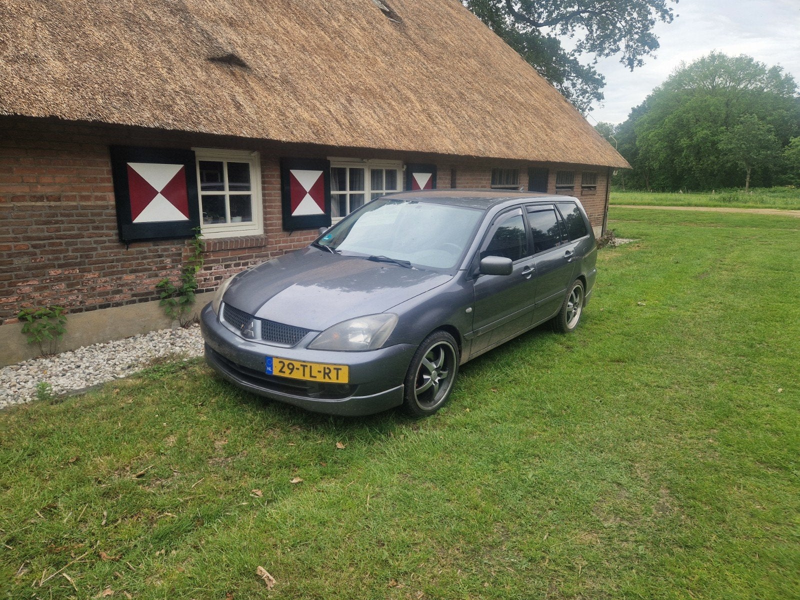 Mitsubishi Lancer 2.0 MPI Intense Stationwagon 2006 Grijs, Auto's, Mitsubishi, Voorwielaandrijving, LED verlichting, Zwart, 4 cilinders