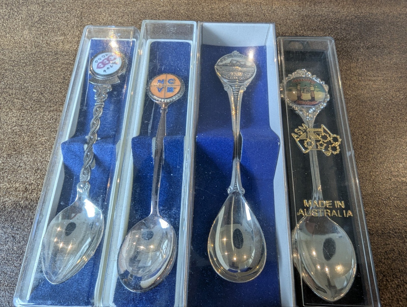 Set van 4 vintage verzamellepels, Ophalen of Verzenden
