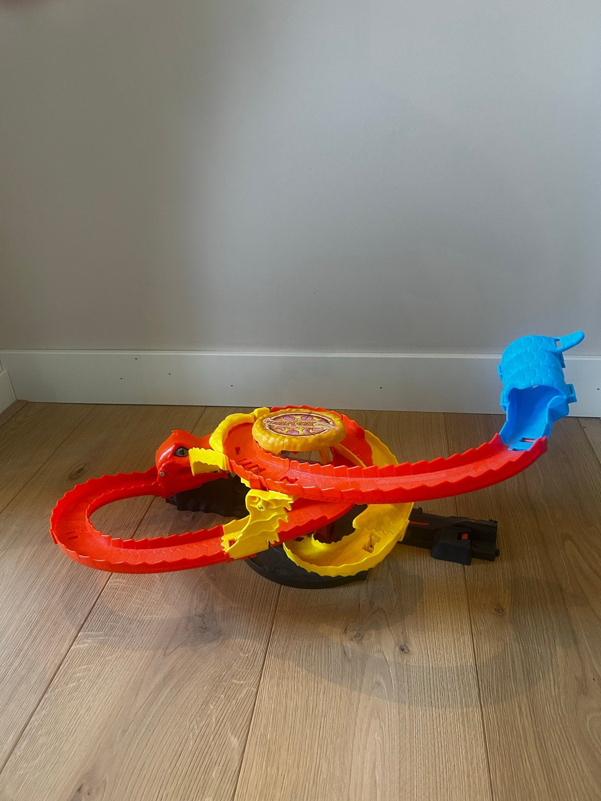 Hot Wheels Draken Racebaan - Zo goed als nieuw, Racebaan, Zelf te bouwen, Ophalen of Verzenden, Zo goed als nieuw
