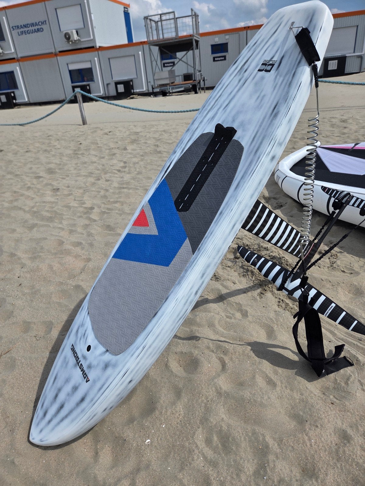 Armstrong DW 6'3 85L Foilboard - Zo goed als nieuw, Watersport en Boten, Wingsurfen, Zo goed als nieuw, Wingsurf-board, Ophalen