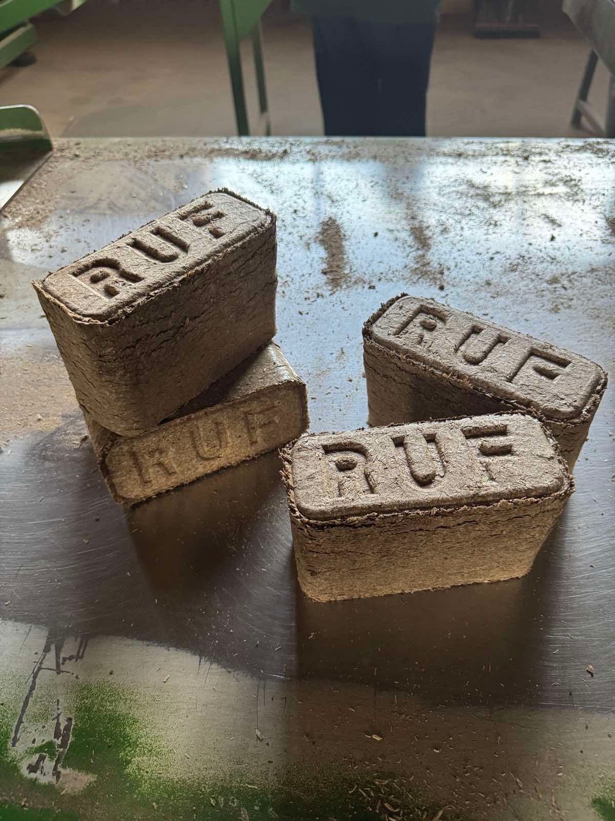 RUF pine briquetten, Minder dan 3 m³, Ophalen of Verzenden