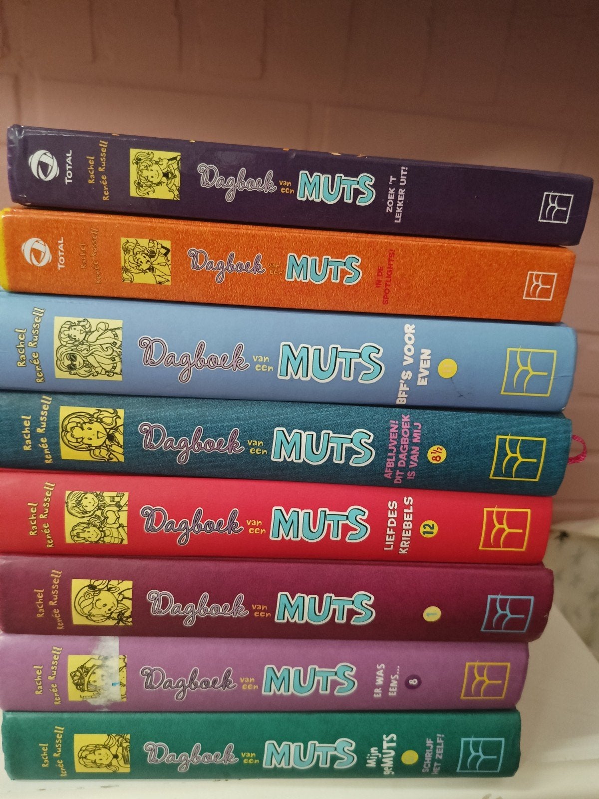 Dagboek van een Muts - Complete Serie (8 boeken), Ophalen of Verzenden, Gelezen, Rachel Renée Russell, Fictie