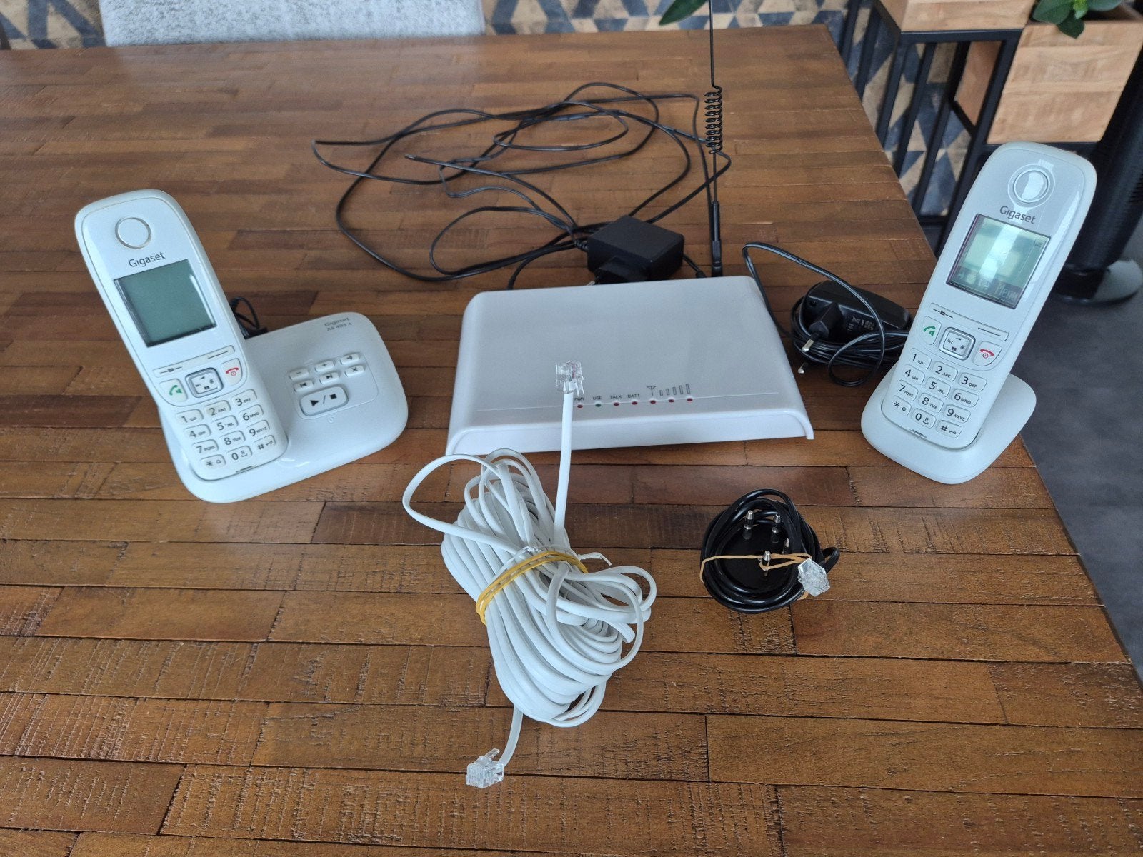 Set mobiel nummer met 2 thuis telefoons Siemens, Telecommunicatie, Vaste telefoons | Handsets en Draadloos, Ophalen of Verzenden