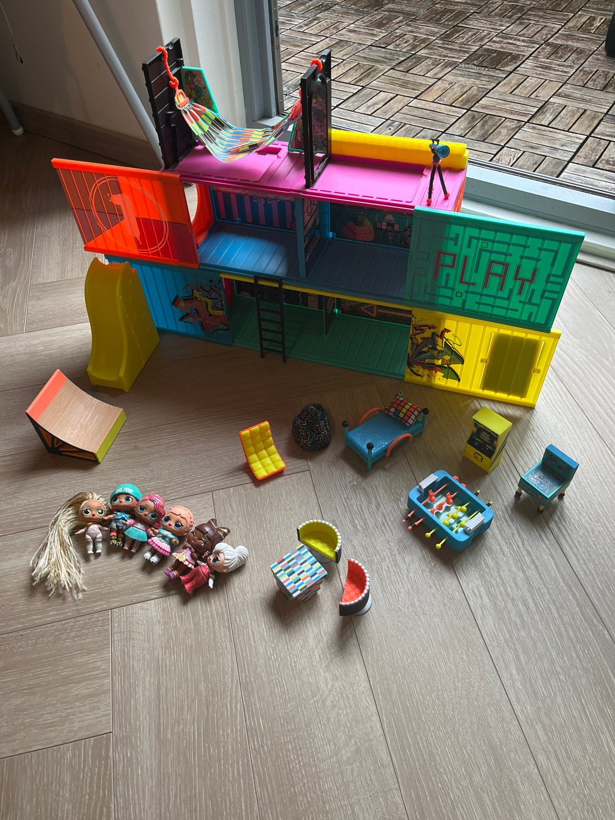 L.O.L. Surprise! Speelhuis met poppen en accessoires, Ophalen of Verzenden, Gebruikt, Meisje