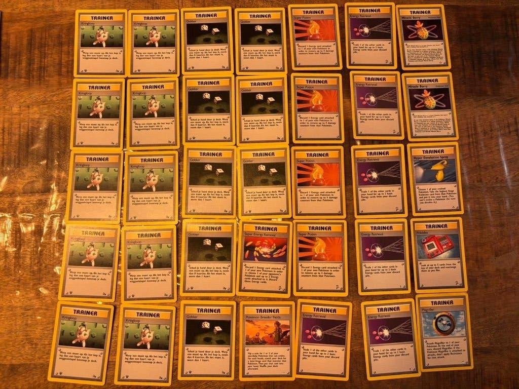Oude Pokémon kaarten, Hobby en Vrije tijd, Verzamelkaartspellen | Pokémon, Ophalen of Verzenden, Gebruikt, Meerdere kaarten