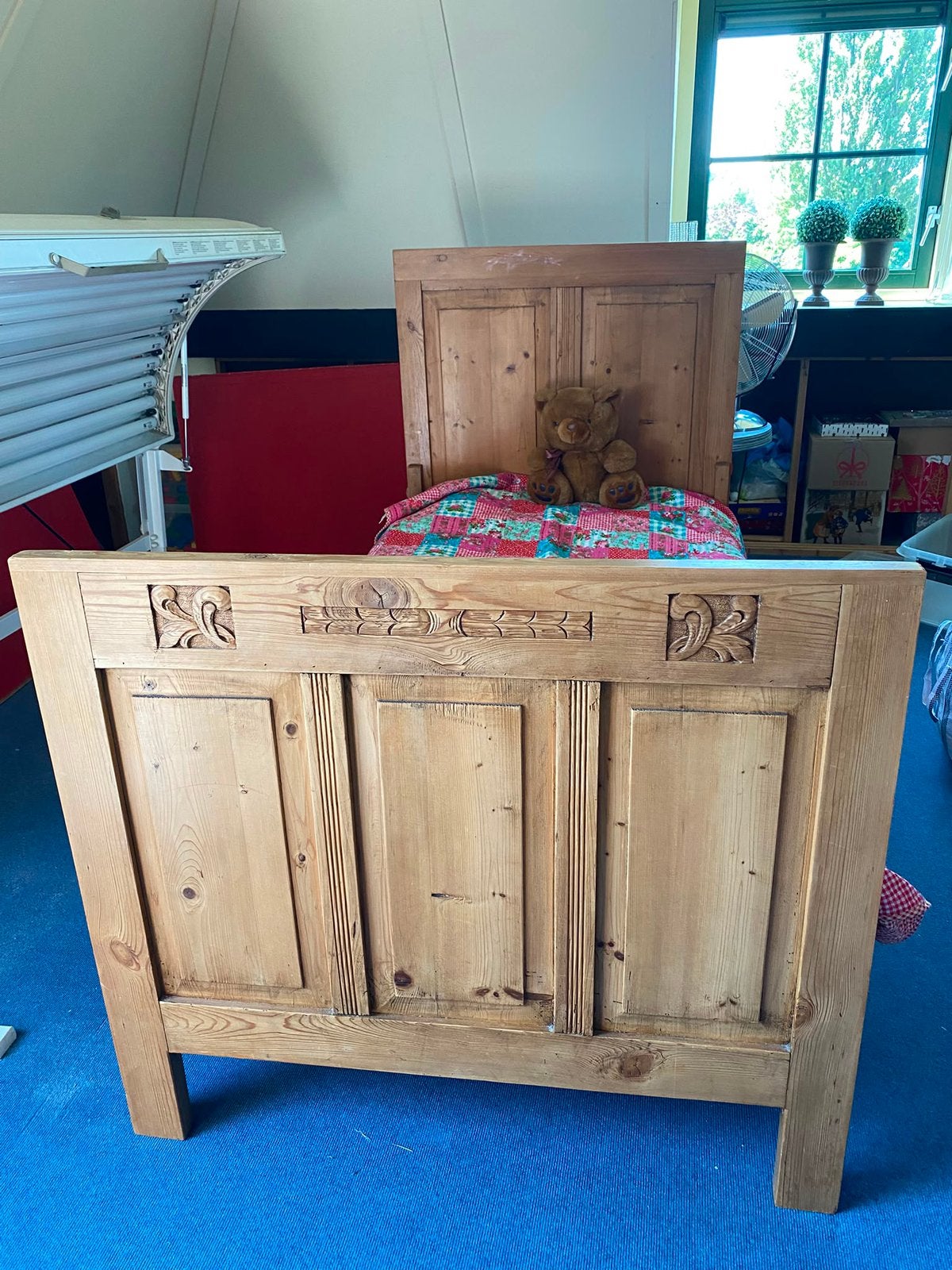 Klooster bed, Ophalen