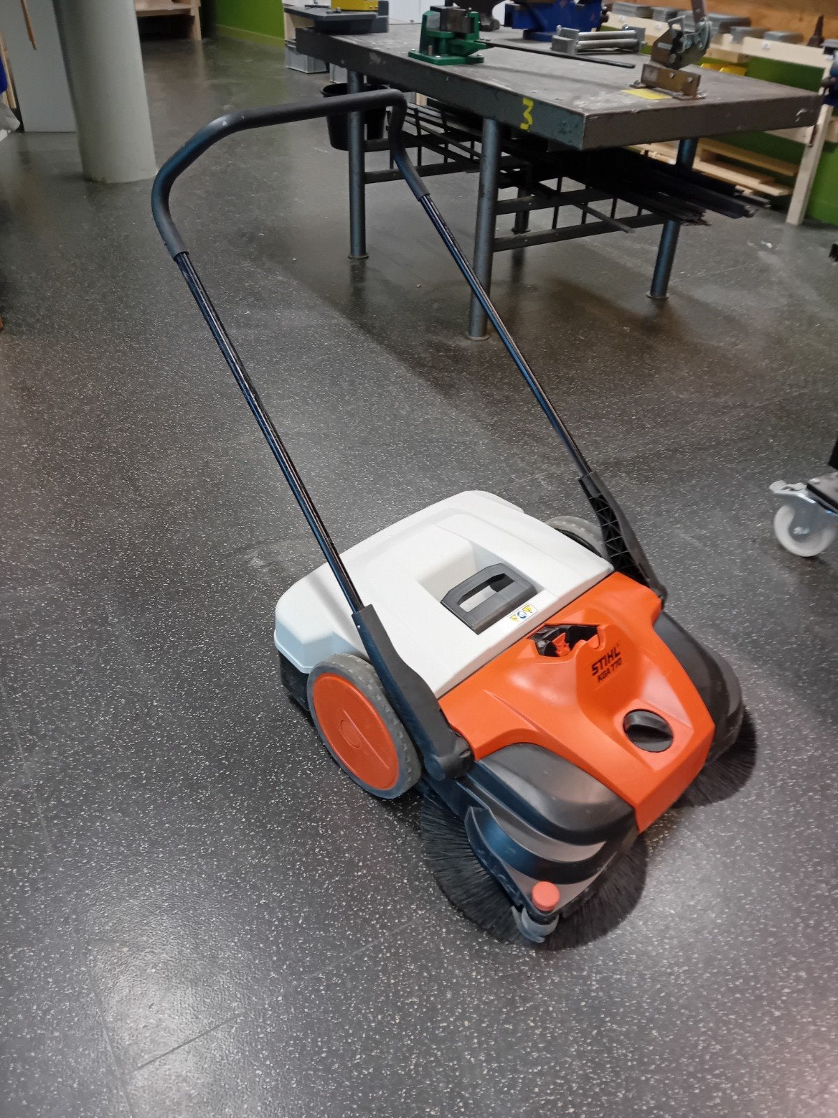 Stihl accuveegmachine KGA 770 zgan, Ophalen, Zo goed als nieuw