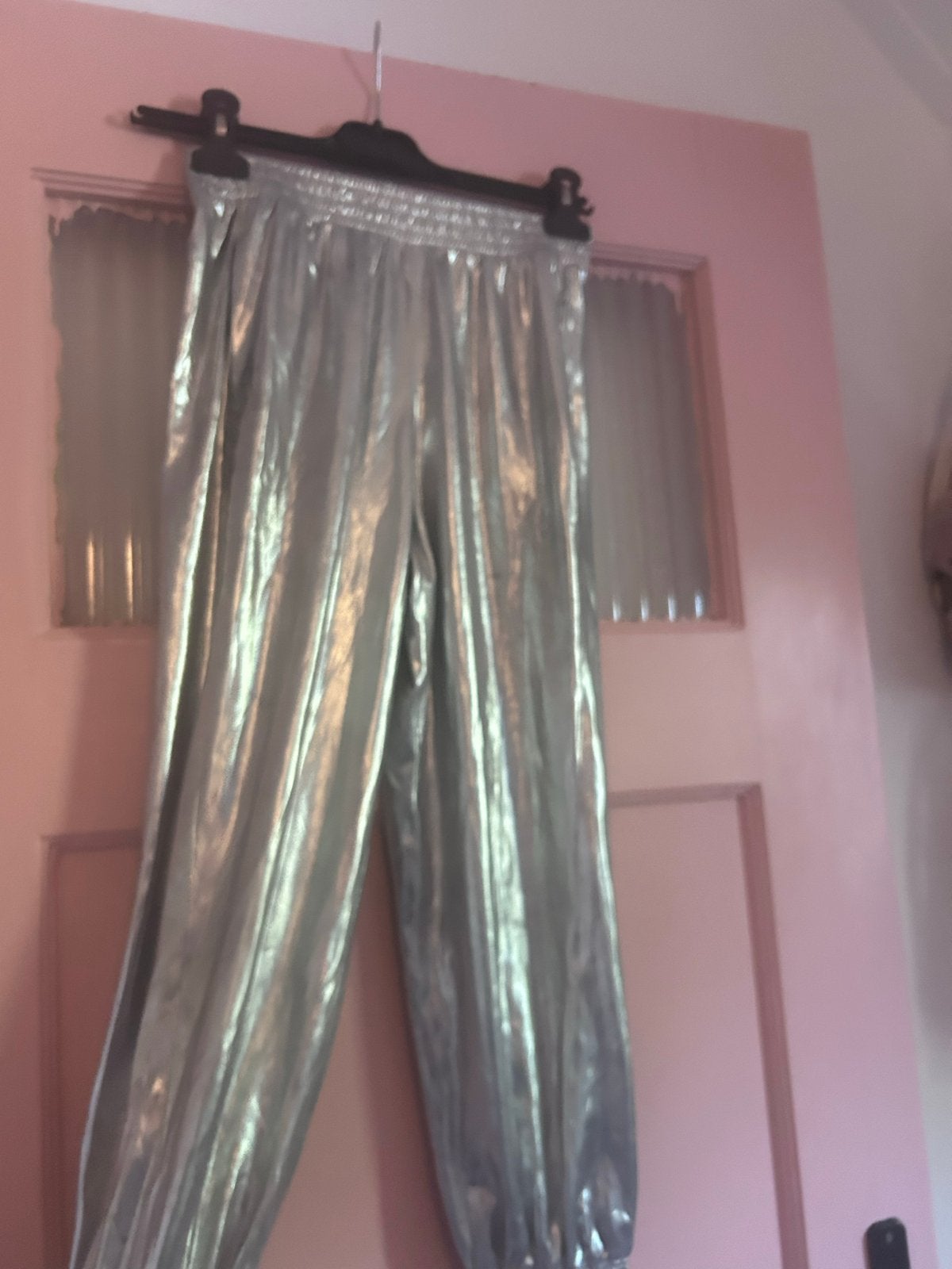 Zilverkleurige glimmende broek, Carnaval, Zo goed als nieuw, Kleding, Ophalen