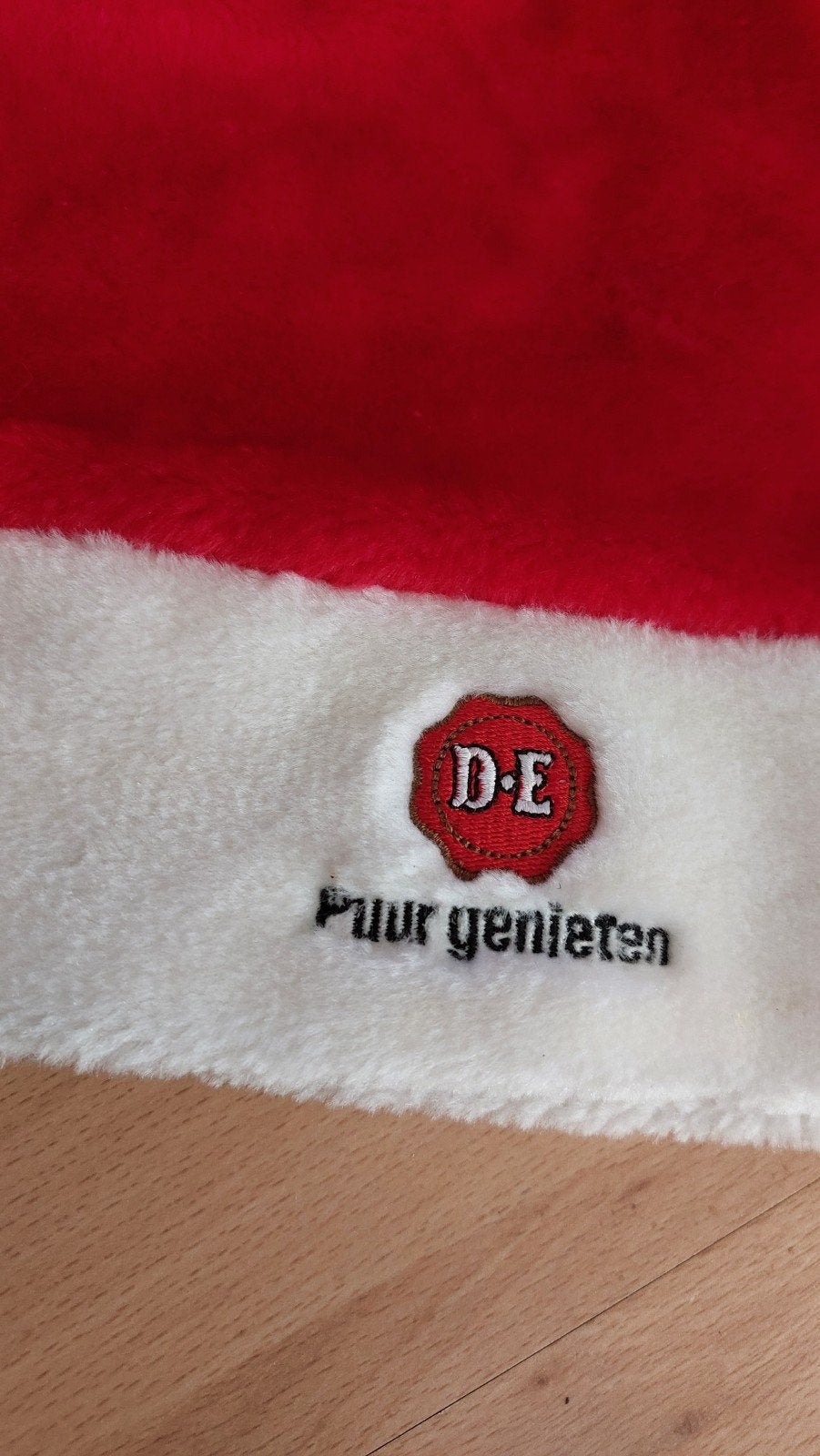 Te koop D.E puur genieten kerstmuts, Ophalen of Verzenden