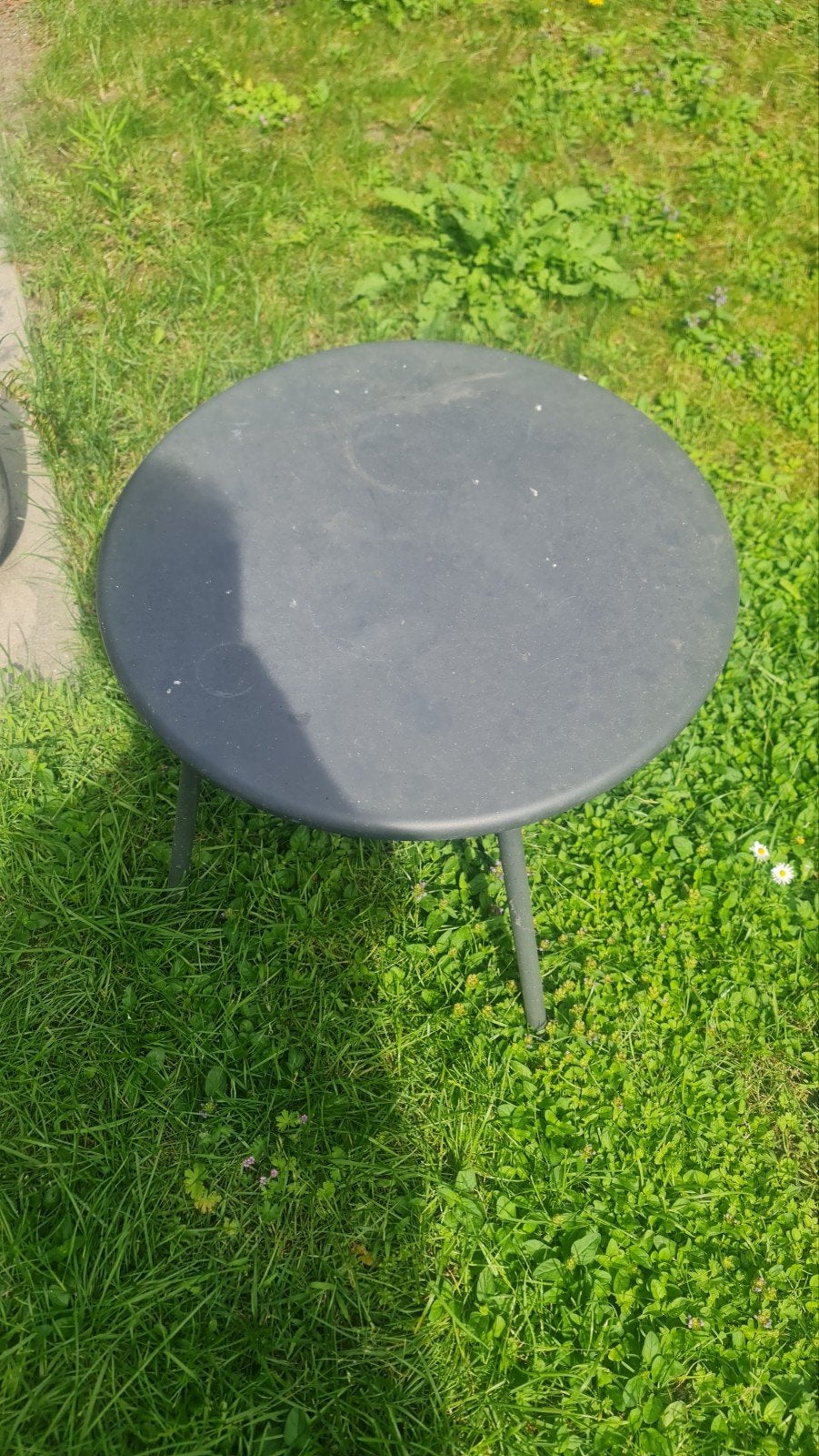 Ronde tuintafel - Grijs metaal, Tuin en Terras, Ophalen