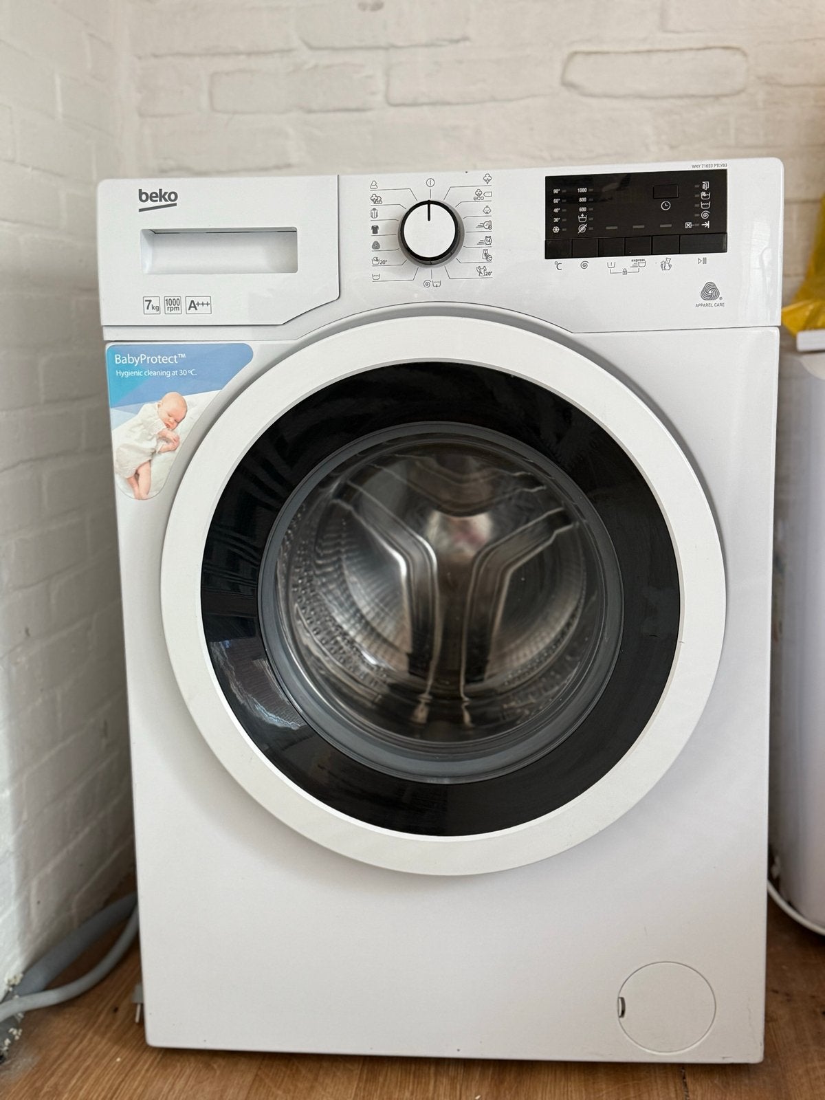 Beko Wasmachine 8kg - Werkt, maar maakt geluid, Witgoed en Apparatuur, 8 tot 10 kg, Ophalen, Gebruikt, 85 tot 90 cm