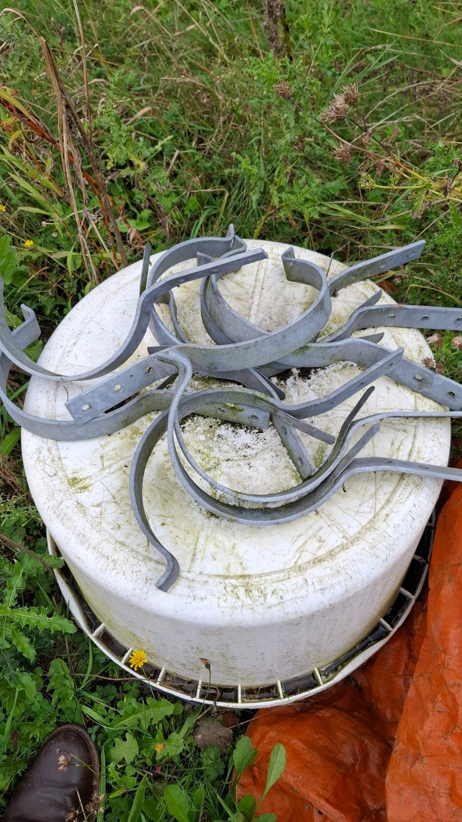 bevestingsbeugels zinken dakgoot 10 stuks, Doe-het-zelf en Verbouw, Gebruikt, Ophalen of Verzenden, Zink, 80 mm of meer