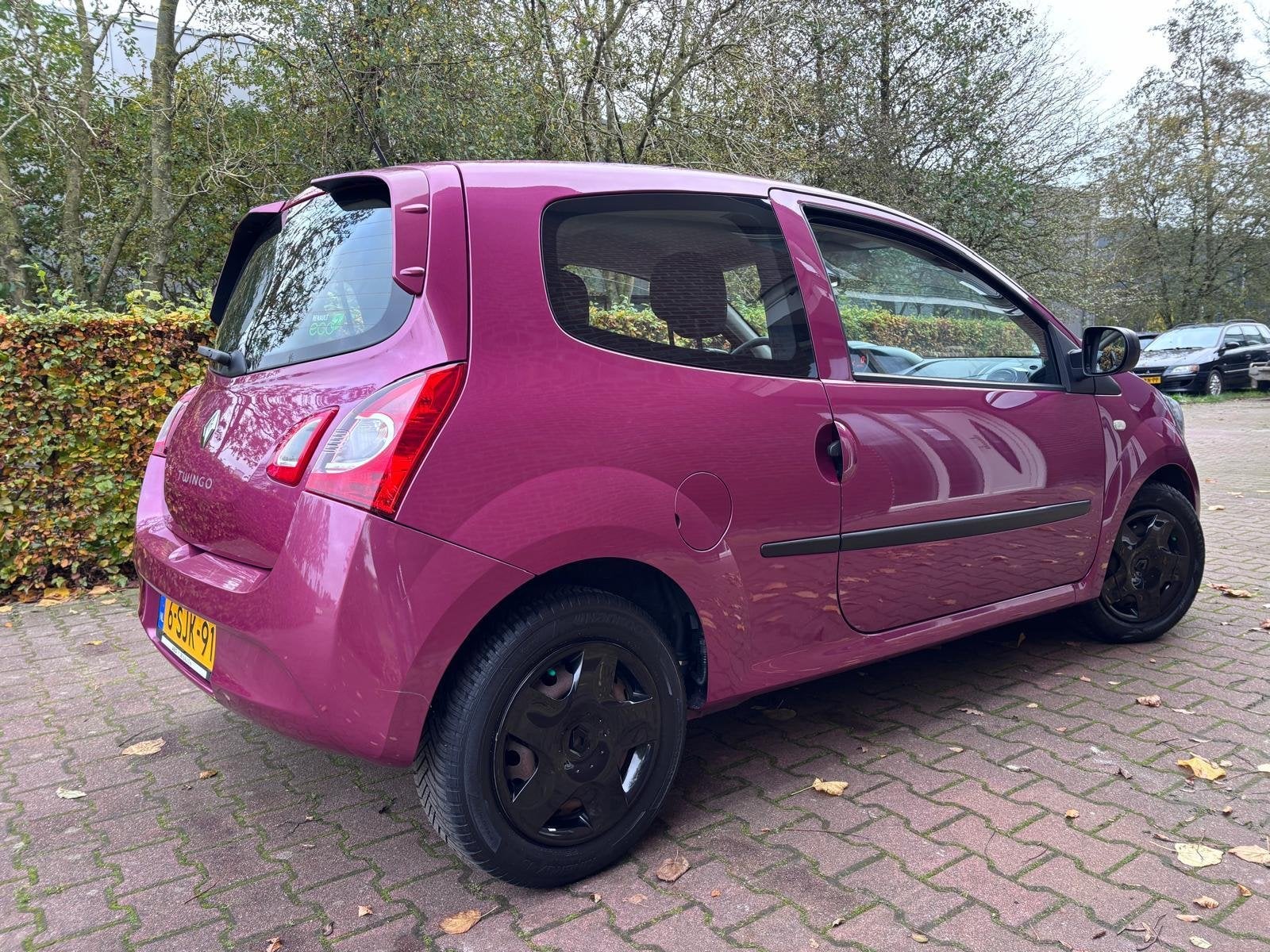 Renault Twingo 1.2 16V Parisienne, Voorwielaandrijving, Gebruikt, Zwart, 4 stoelen