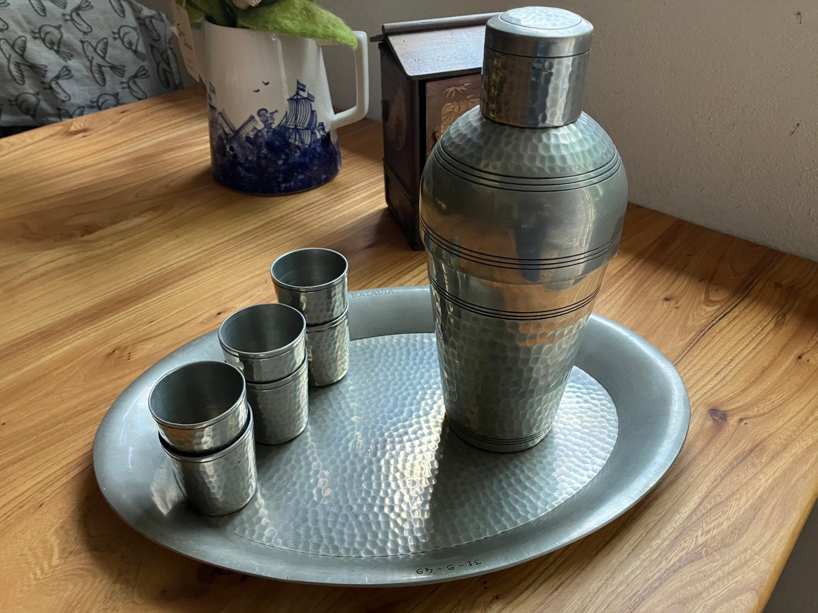 Banka tin TKF cocktailshaker, GKA dienblad en 6 bekertjes, Antiek en Kunst, Ophalen of Verzenden